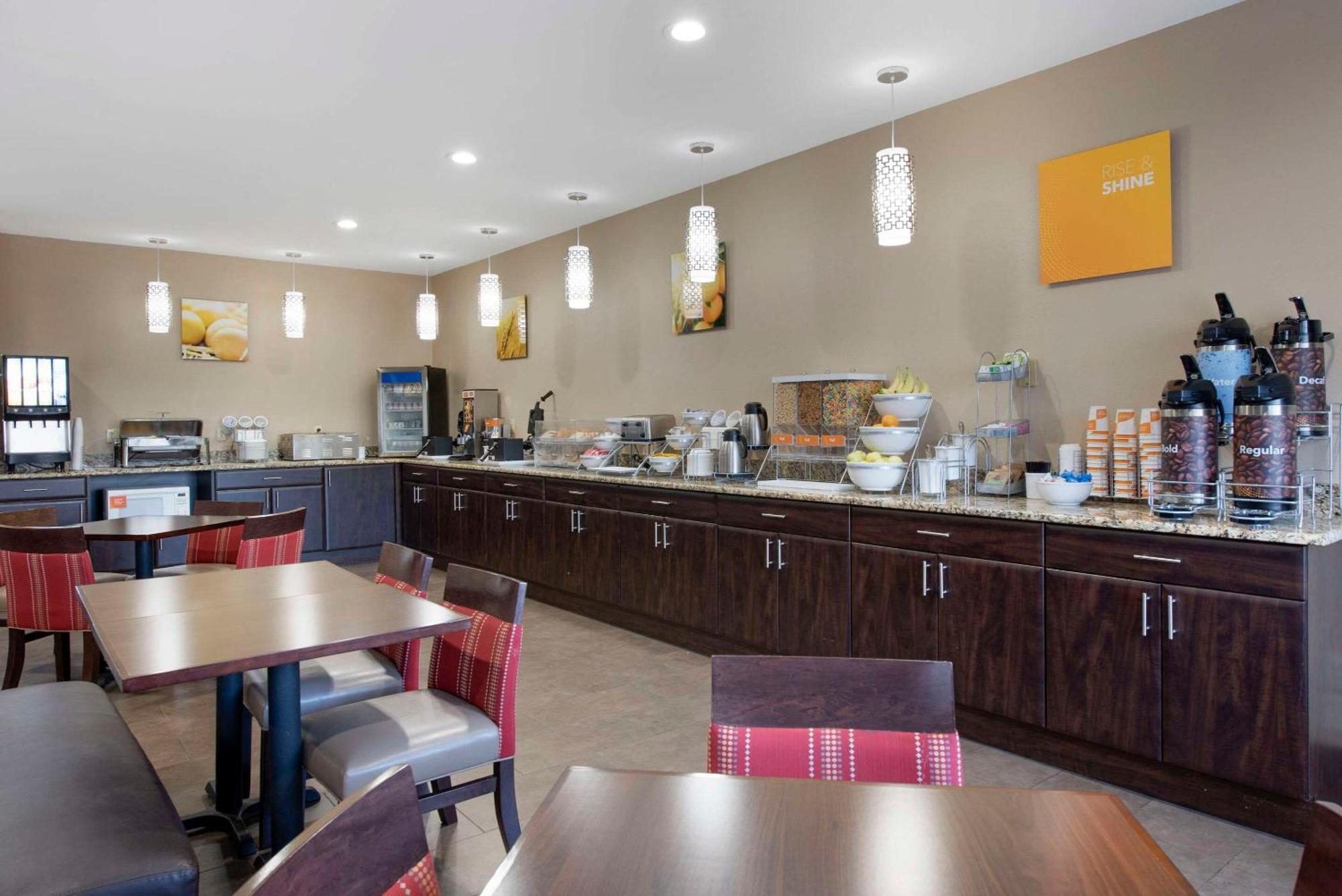Comfort Suites Terre Haute University Area Exteriér fotografie